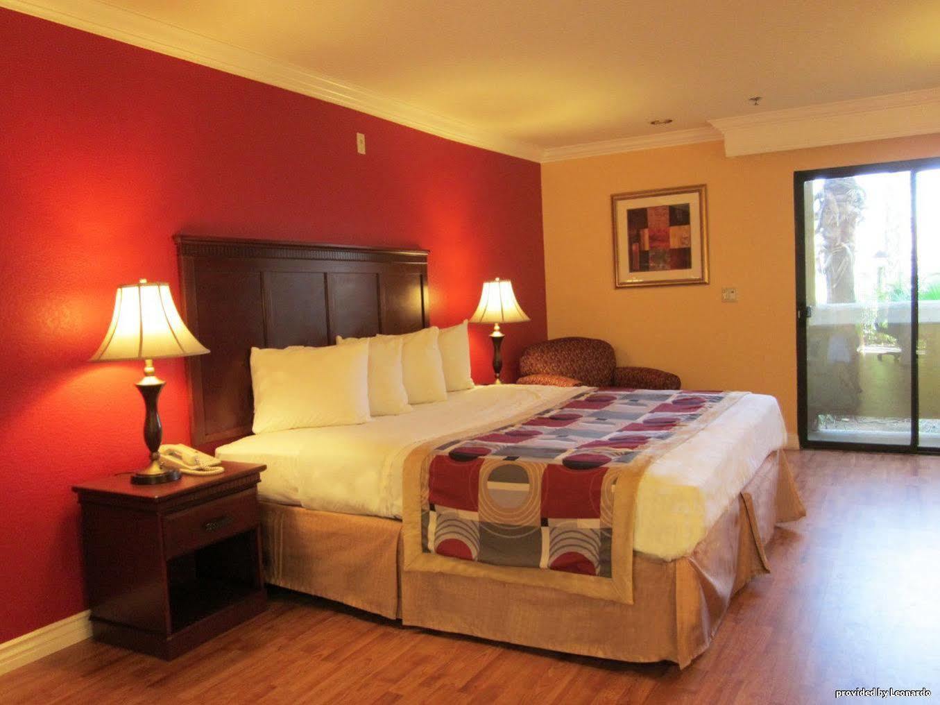 Best Western Moreno Hotel & Suites Moreno Valley Room photo